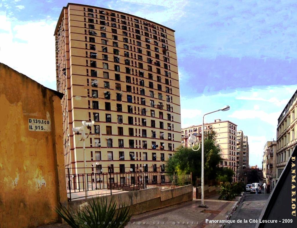 ORAN 2009 pano cite Lescure.jpg